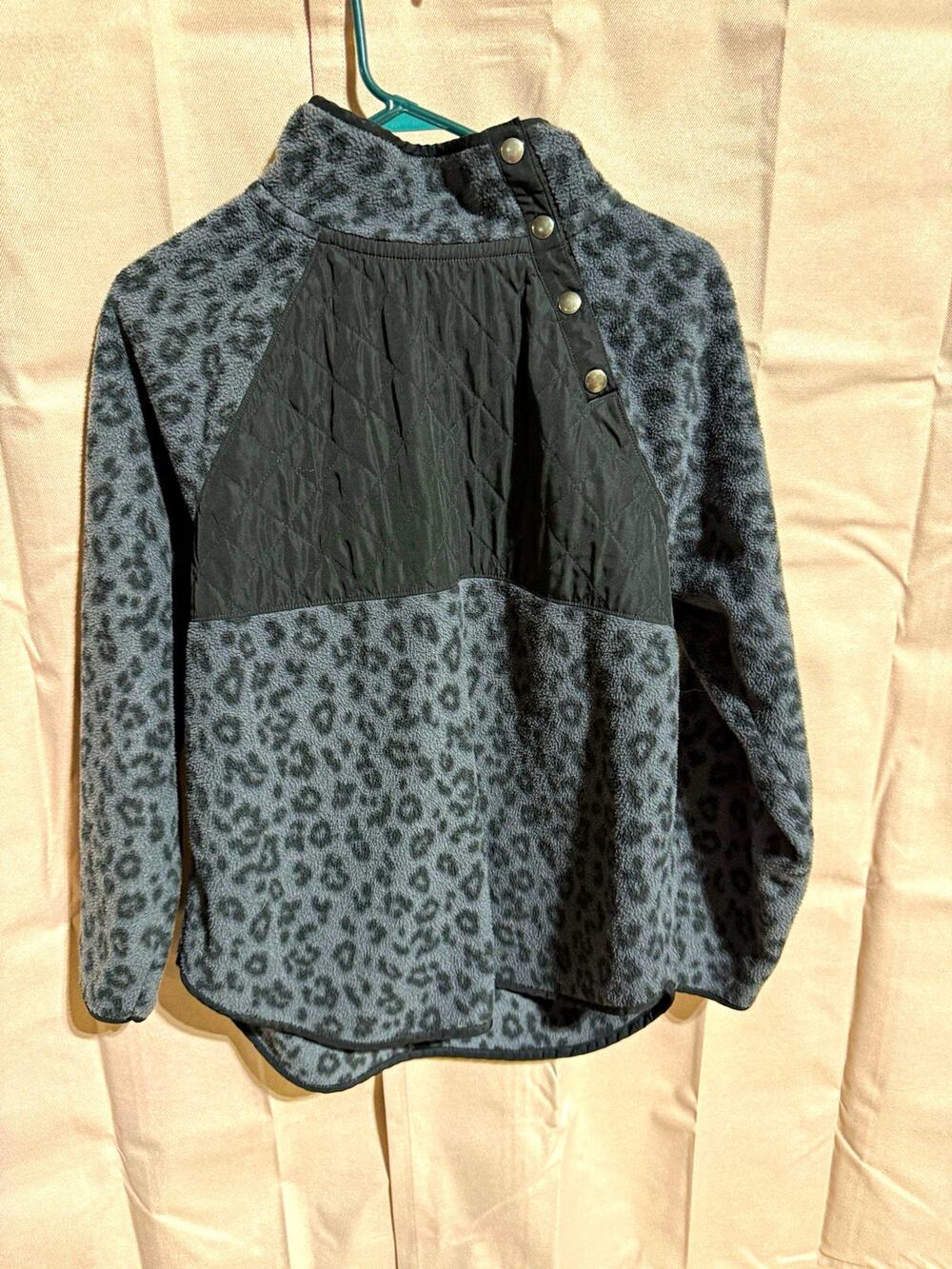 J.Crew women’s M Gray Black Leopard Print Pullover Jacket Button Stand-Up Collar